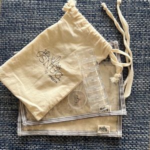 Jewelry Snug by Meggie